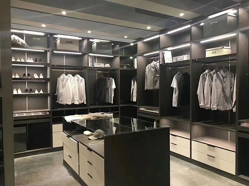 丽迪亚衣帽间展示柜